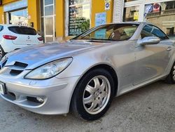 Plateado Usado 2004 Mercedes SLK200 Descapotable | 6990 € (Precio justo)