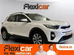 Blanco Usado 2023 Kia Stonic SUV | 17.490 € (Precio justo)