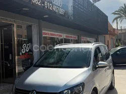 Gris / plata Usado 2015 VW Touran Advance Monovolumen | 12.500 € (Precio justo)