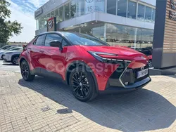 Rojo Usado 2025 Toyota C-HR Sport SUV | 36.790 €