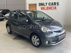 Gris / plata Usado 2013 Toyota Aygo City Utilitario | 5990 € (Precio justo)