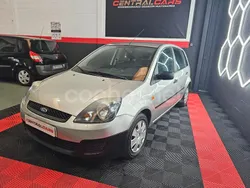 Gris / plata Usado 2008 Ford Fiesta Ambiente Utilitario | 4790 € (Precio justo)