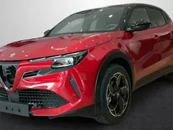 Verde Nuevo 2024 Alfa Romeo Junior | 35.099 € (Precio justo)