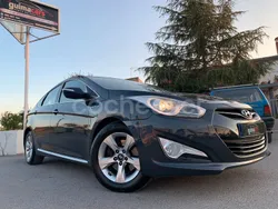 Gris / plata Usado 2014 Hyundai i40 Berlina | 8900 € (Precio justo)