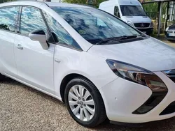 Blanco Usado 2013 Opel Zafira Tourer Excellence Monovolumen | 8700 € (Buen precio)