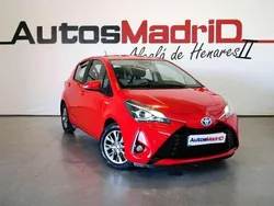 Rojo Usado 2018 Toyota Yaris Hybrid Active Berlina | 12.990 € (Buen precio)