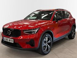 Rojo Usado 2025 Volvo XC40 Plus SUV | 36.700 €