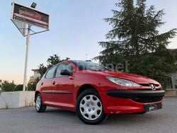 Rojo Usado 2005 Peugeot 206 Berlina | 2800 € (Precio justo)