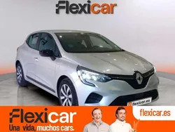 Gris Usado 2023 Renault Clio V Equilibre Utilitario | 14.190 € (Precio justo)