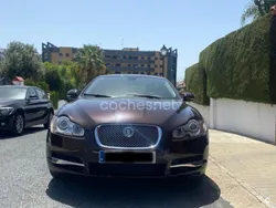 Violeta / lila Usado 2010 Jaguar XF Luxury Berlina | 12.900 € (Caro)