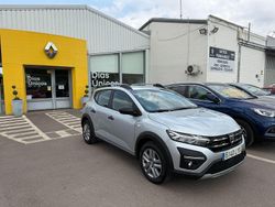 Gris / plata Usado 2022 Dacia Sandero Essentiel Utilitario | 11.500 € (Precio justo)