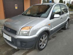 Gris / plata Usado 2008 Ford Fusion Berlina | 4500 € (Un poco caro)