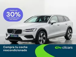 Blanco Usado 2021 Volvo V60 CC Familiar | 33.390 € (Precio justo)