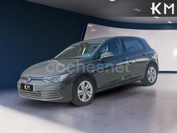 Gris / plata Usado 2021 VW Golf VIII Life Berlina | 18.500 € (Precio justo)