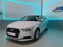 Blanco Usado 2020 Audi A3 Sportback Design Utilitario | 16.900 € (Precio justo)