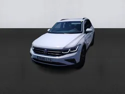 Blanco Usado 2022 VW Tiguan Life SUV | 30.400 € (Buen precio)