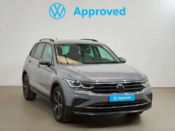 Gris Usado 2021 VW Tiguan Life SUV | 26.480 € (Precio justo)