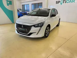 Blanco Usado 2022 Peugeot 208 Allure Utilitario | 14.900 € (Precio justo)