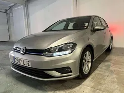 Plateado Usado 2020 VW Golf VIII Life Utilitario | 18.900 € (Un poco caro)