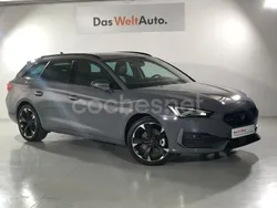 Gris / plata Usado 2024 Cupra Leon Familiar | 25.900 € (Precio justo)
