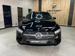 Negro Usado 2018 Mercedes A180 Berlina | 21.995 € (Precio justo)