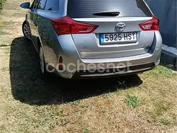 Gris / plata Usado 2013 Toyota Auris Live Familiar | 11.000 € (Precio justo)