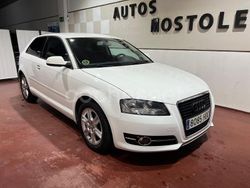 Blanco Usado 2010 Audi A3 Attraction Berlina | 7495 € (Precio justo)