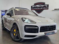 Gris Usado 2020 Porsche Cayenne Turbo S SUV | 98.999 €
