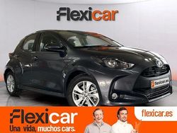 Gris Usado 2021 Toyota Yaris Hybrid Active Berlina | 18.790 € (Precio justo)