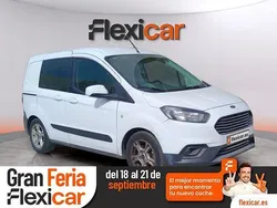 Gris / plata Usado 2019 Ford Tourneo Courier Ambiente Monovolumen | 11.390 € (Precio justo)