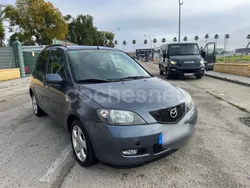 Gris / plata Usado 2005 Mazda 2 Active Berlina | 2450 €