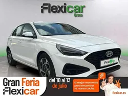 Blanco Usado 2024 Hyundai i30 Berlina | 19.490 € (Precio justo)