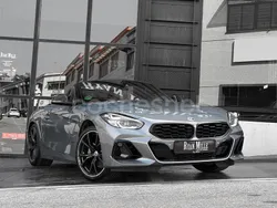 Gris / plata Usado 2023 BMW Z4 Shadowline Descapotable | 49.900 € (Precio justo)