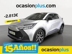 Gris / plata Usado 2024 Toyota C-HR Advance SUV | 30.950 € (Un poco caro)