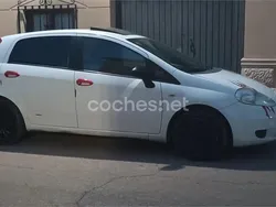 Blanco Usado 2005 Fiat Punto Utilitario | 2200 €
