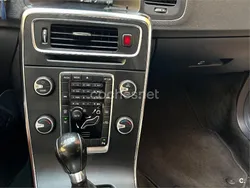 Gris / plata Usado 2011 Volvo S60 Kinetic Berlina | 9000 € (Precio justo)