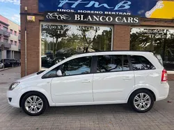 Blanco Usado 2012 Opel Zafira Family Monovolumen | 6990 € (Buen precio)