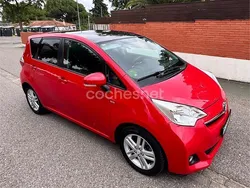 Granate Usado 2011 Toyota Urban Cruiser Active SUV | 7180 €