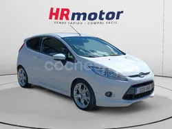 Blanco Usado 2009 Ford Fiesta Sport Utilitario | 5690 € (Buen precio)