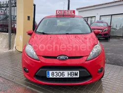 Rojo Usado 2011 Ford Fiesta Trend Utilitario | 6600 € (Un poco caro)