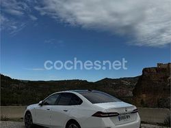Blanco Usado 2024 BMW 520 Comfort Edition Berlina | 52.000 € (Caro)
