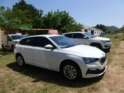 Blanco Usado 2023 Skoda Scala Ambition Utilitario | 16.950 € (Precio justo)