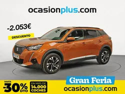 Naranja Usado 2023 Peugeot 2008 Allure SUV | 22.590 € (Un poco caro)