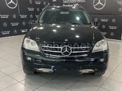 Negro Usado 2006 Mercedes ML420 SUV | 10.850 € (Precio justo)