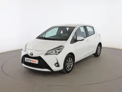 Blanco Usado 2020 Toyota Yaris Active Utilitario | 15.399 € (Precio justo)