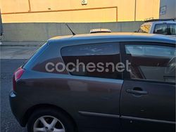 Gris / plata Usado 2002 Toyota Corolla Terra Berlina | 3750 € (Precio justo)