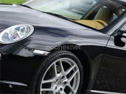 Negro Usado 2003 Porsche 911 Carrera 4 Coupe | 35.800 € (Super precio)