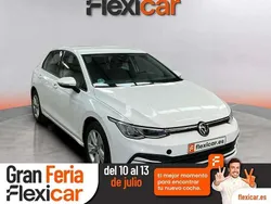 Blanco Usado 2021 VW Golf VIII Berlina | 17.980 € (Buen precio)