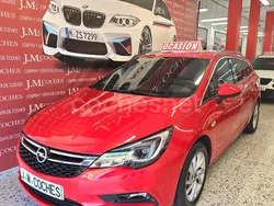 Rojo Usado 2018 Opel Astra Business Berlina | 9990 € (Precio justo)