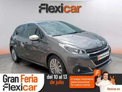 Gris Usado 2019 Peugeot 208 Active Utilitario | 8890 € (Buen precio)